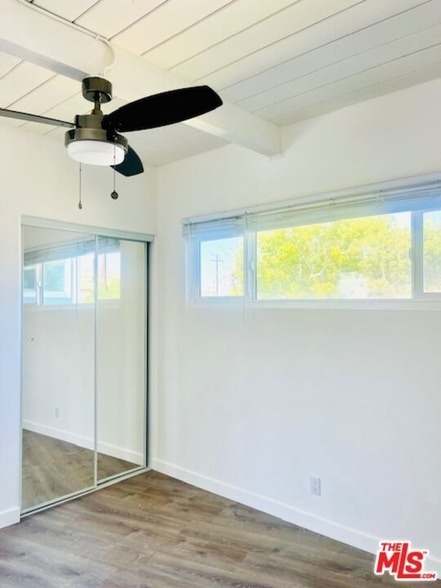 Building Photo - 421 E Chevy Chase Dr