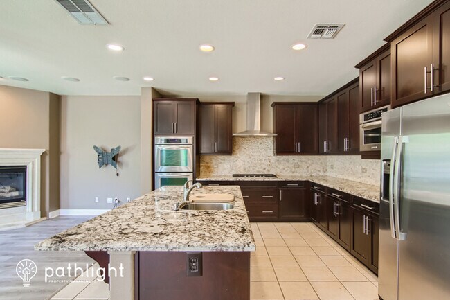 Building Photo - 6142 Big Bend Dr, Roseville, CA, 95678
