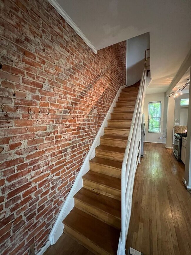 Building Photo - 1701 New Jersey Ave NW