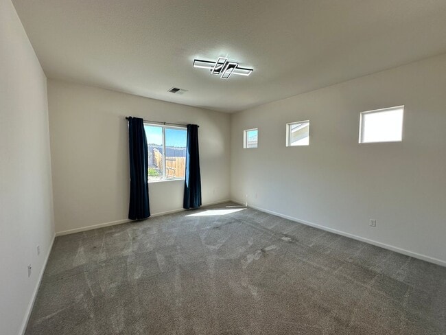 Building Photo - Copper View at Carmella Ranch | 3 Bed + 3 Car Garage Single Story Home