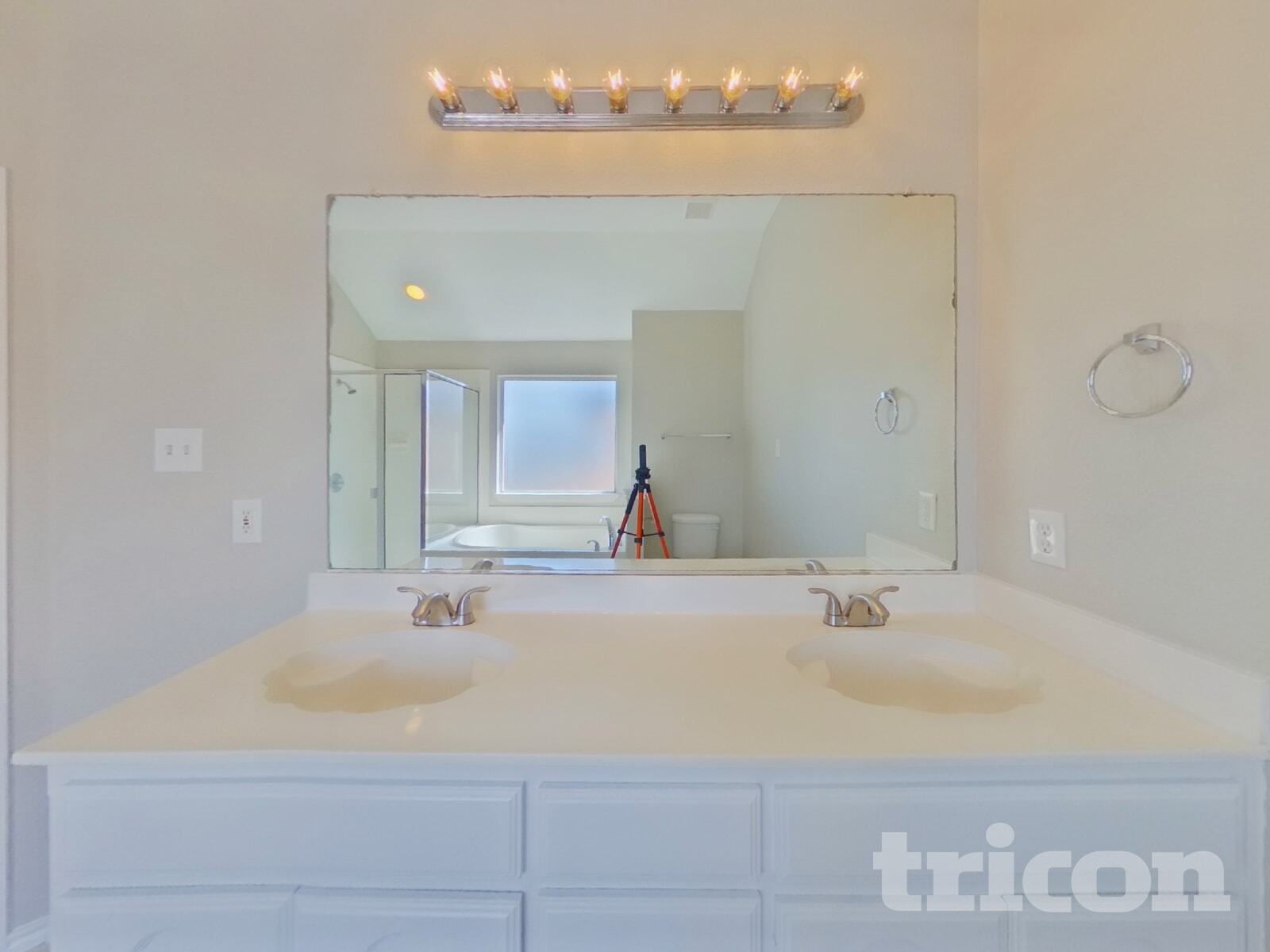 Building Photo - 9705 Gallatin Ln