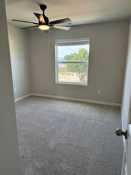 Building Photo - 4065 Warthog Hts