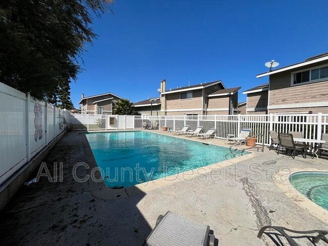 Building Photo - 1103 Sandi Ln