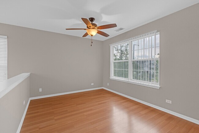 Building Photo - 17867 Braewick Rd