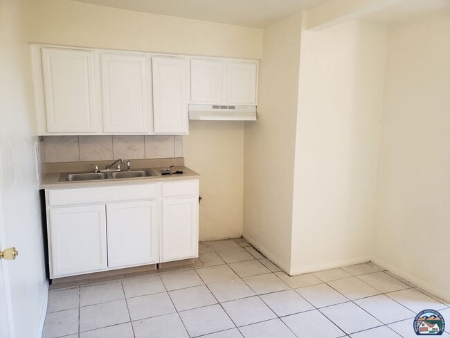 Building Photo - 271 W 3rd St