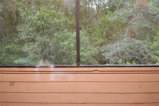 Building Photo - 1400 Gandy Blvd N