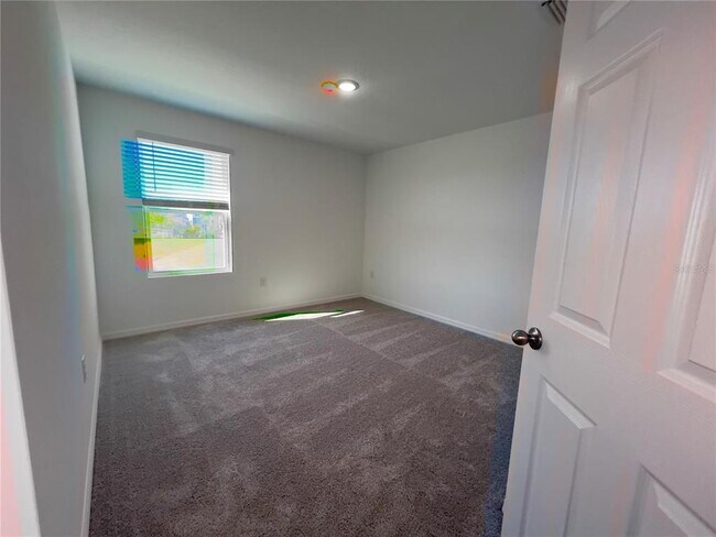 Building Photo - 490 Thompson Vlg Ave