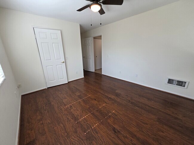 Building Photo - 204 Woodland Pkwy