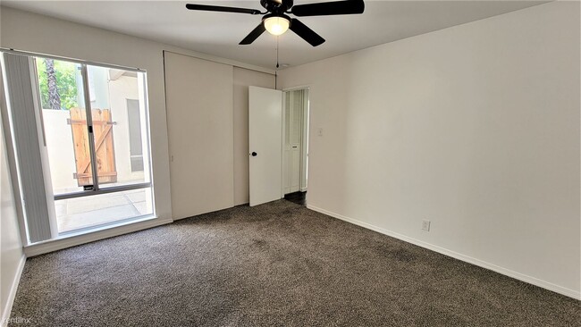 Building Photo - 2 br, 1 bath Condo - 1740 Laguna Street D