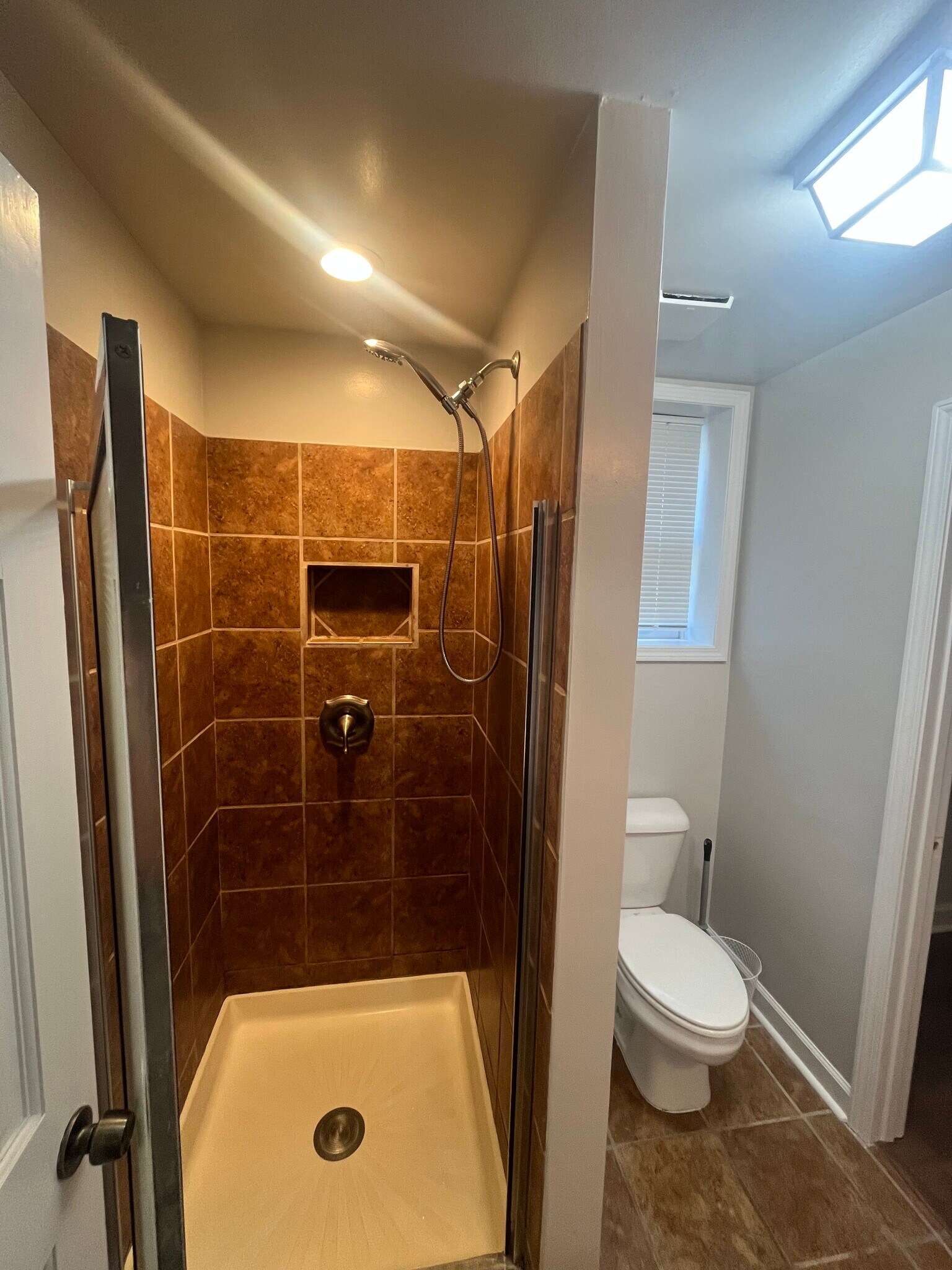 Shared bathroom - 1732 Ridgeway Ave NW