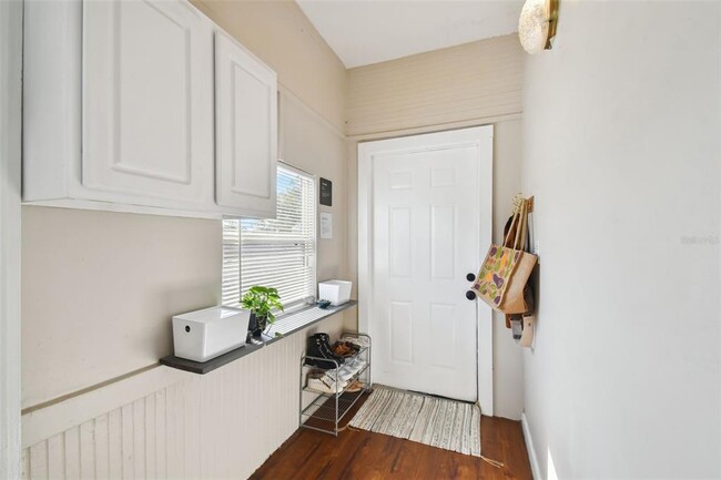 Building Photo - 2445 2nd Ave N