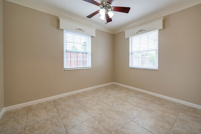 Building Photo - READY FOR A NEW TENANT - EXCELLENT PRIVATE PROPERTY IN SOUTH MIDDLE RIVER