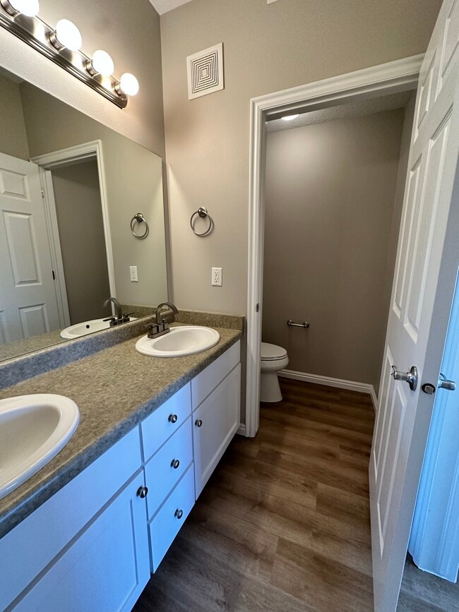 Building Photo - 4985 Kiska Ln