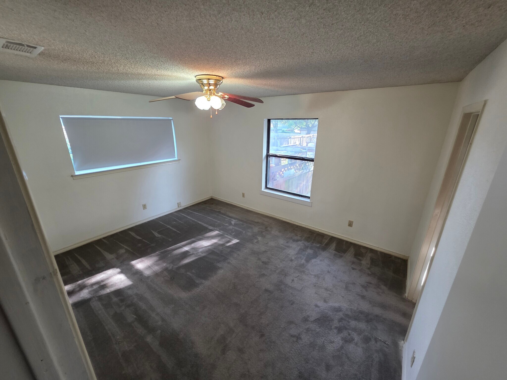 master br - 4301 Southridge Dr