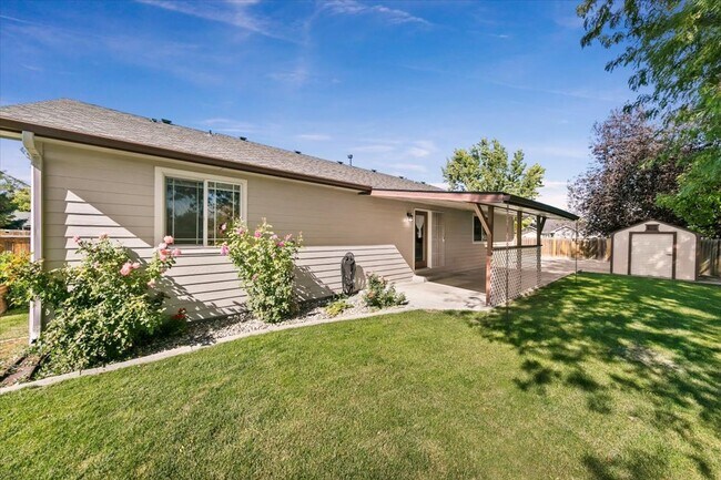 Building Photo - Bright & Cozy Home on a Quiet Cul-de-Sac