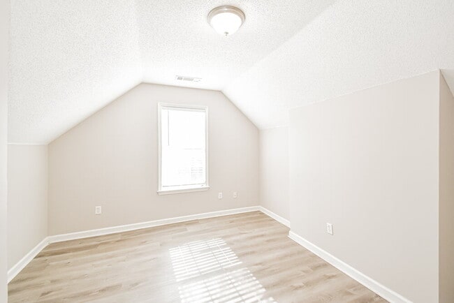 Building Photo - 3721 College Bluff