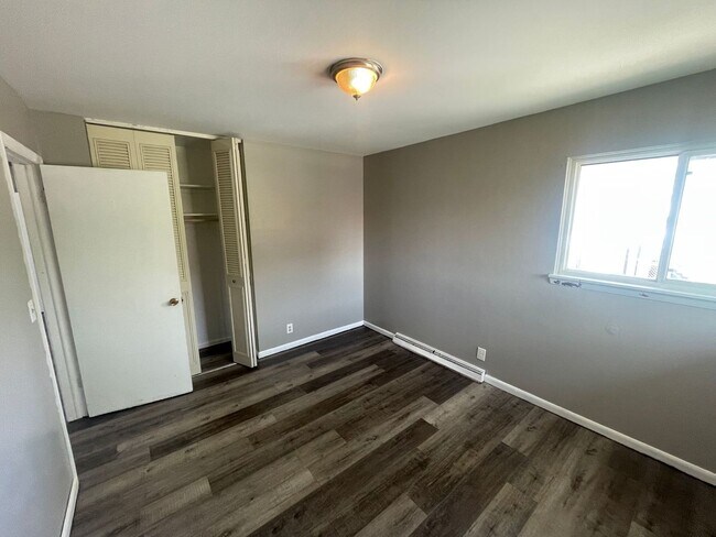 Interior Photo - 4651 N 36th St. (12 unit)(ACE PROPERTY)