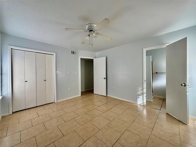 Building Photo - 2112 Tanglewood St