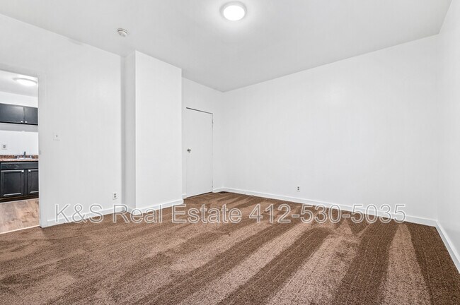 Building Photo - 30 Woodville Ave