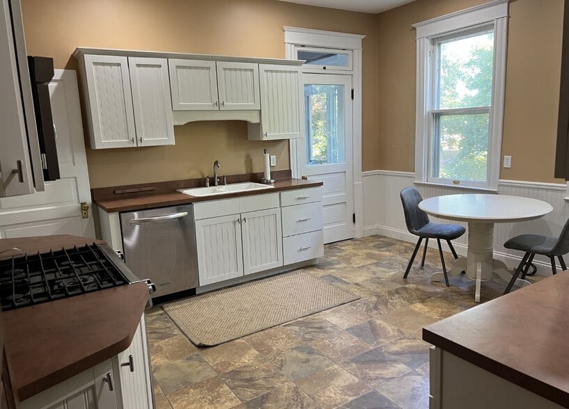 Building Photo - 1401 Kentucky St