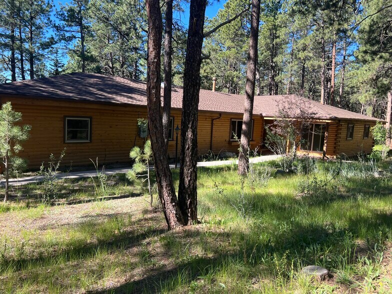 Primary Photo - 615 Congressional Dr