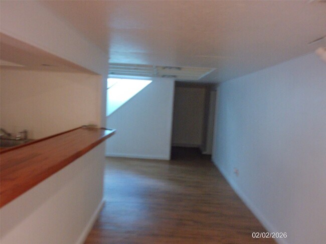 Building Photo - 4619 Ave S