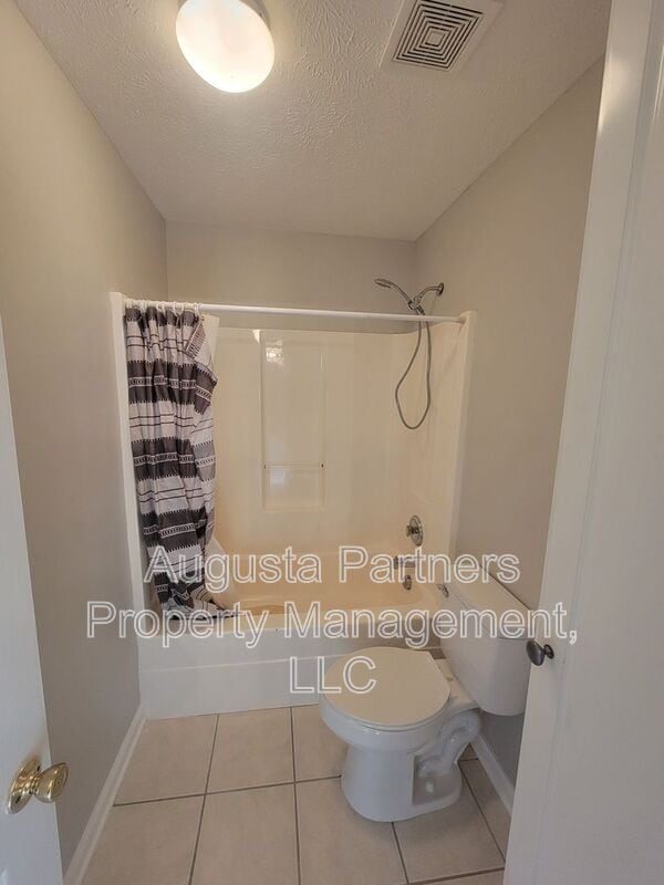 Building Photo - 920 Cammaron Way