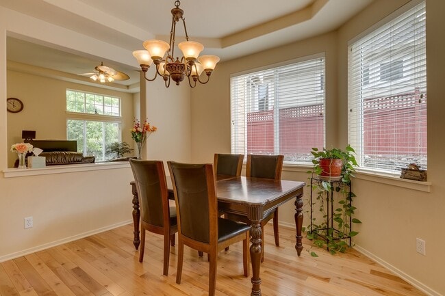 Building Photo - Beautiful 3 bedroom home in Issaquah Highl...