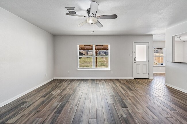 Building Photo - 188 Dodge City Trail