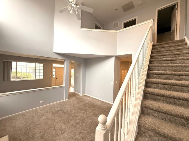 Building Photo - 2279 Reflections Dr