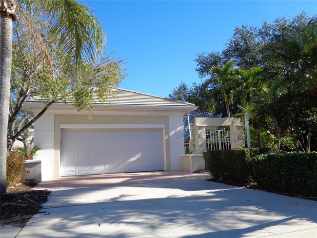 Building Photo - 1354 Tearose Pl