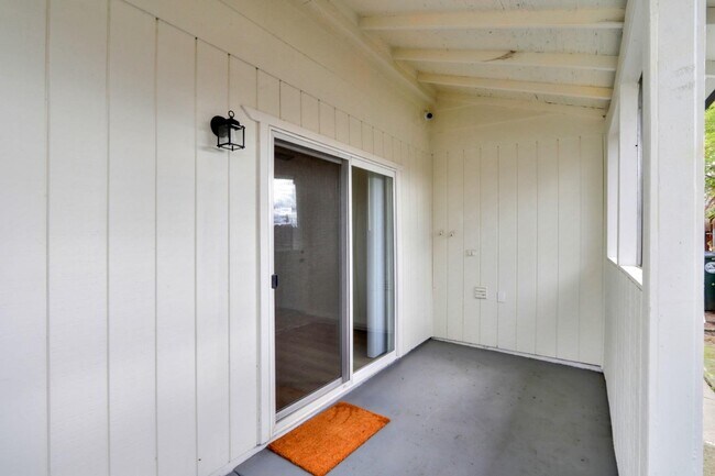 Building Photo - 7334 Grenola Way