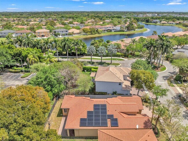 Building Photo - 19381 Stonebrook St