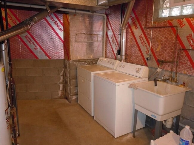 Building Photo - 30 Cornhill Pl
