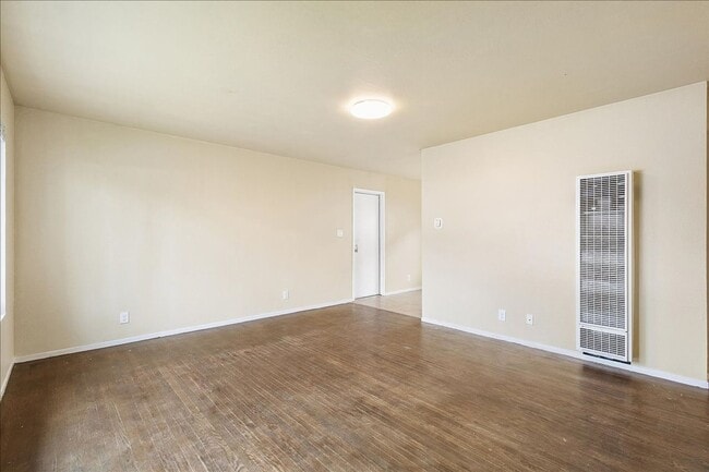 Building Photo - 267 Flint Ct