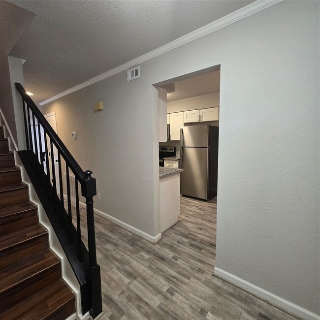 Building Photo - 8355 Nairn St
