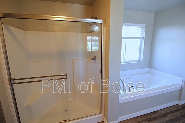Building Photo - 3858 W Peak Cloud Ct