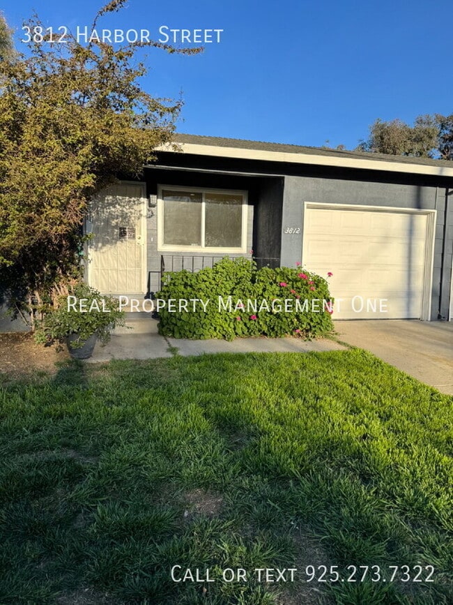 Building Photo - 3812 Harbor St