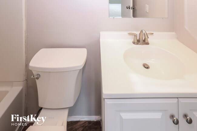 Building Photo - 9426 Bendell