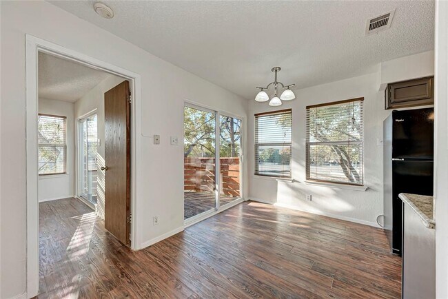 Building Photo - 2106 Nickerson St