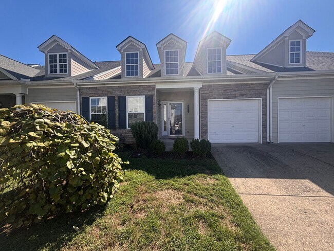 Primary Photo - Beautiful 2-Bed, 2.5-Bath Townhouse in Har...