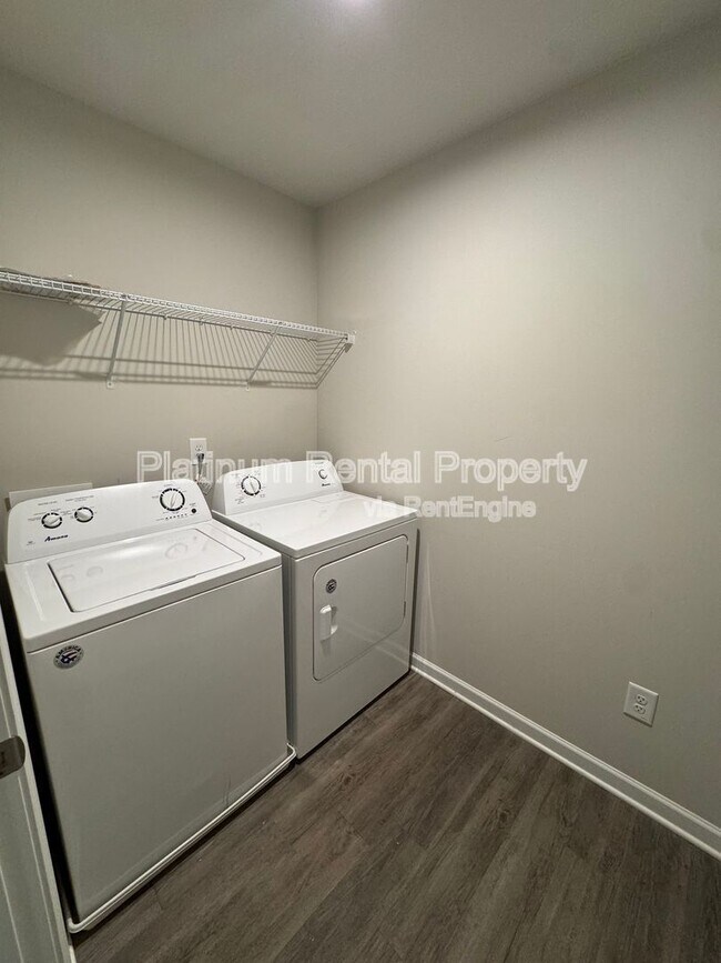 Building Photo - 5473 Cascade Ridge SW