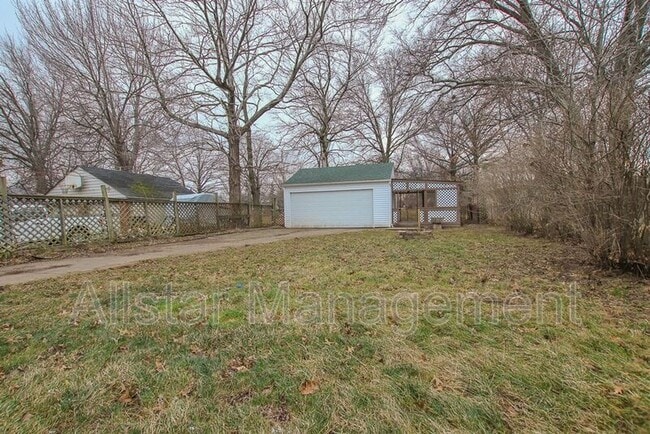 Building Photo - 4607 Lincoln Ave