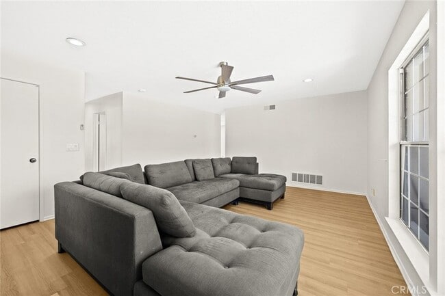 Building Photo - 248 Centinary Dr