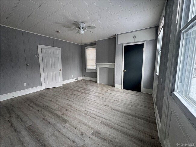 Building Photo - 34 Hoffman St