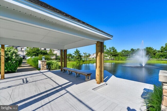 Building Photo - 38259 Lake Dr