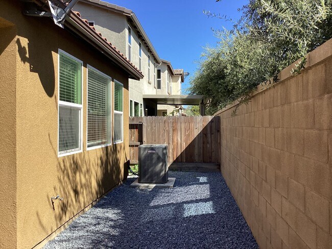 Building Photo - 229 Sunset Drive S