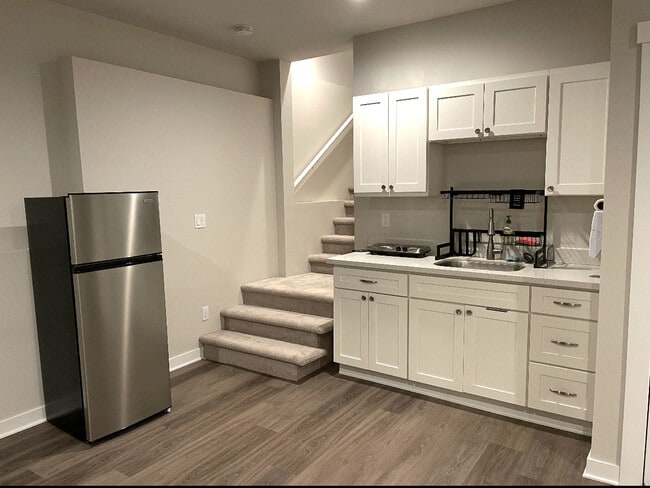 Building Photo - 4979 Onalaska Loop SE