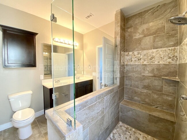 Building Photo - 1206 Ranch Falls