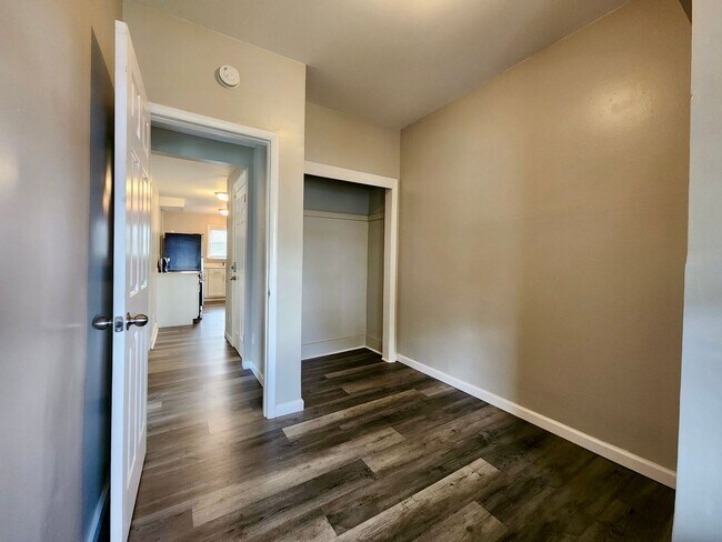 Building Photo - 500 Garson Ave